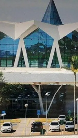 Fachada do Shopping Bosque dos Ipês, em Campo Grande